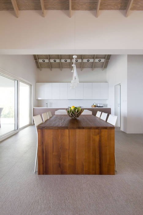 La Luna Estate | Dining Room GD Arredamenti Built-in kitchens MDF GD Arredamenti,GeD cucine,GD cucine,contract,kitchen table,dining table,dining chair,kitchen chairs,glass facade,kitchen floor,white house,kitchen lighting