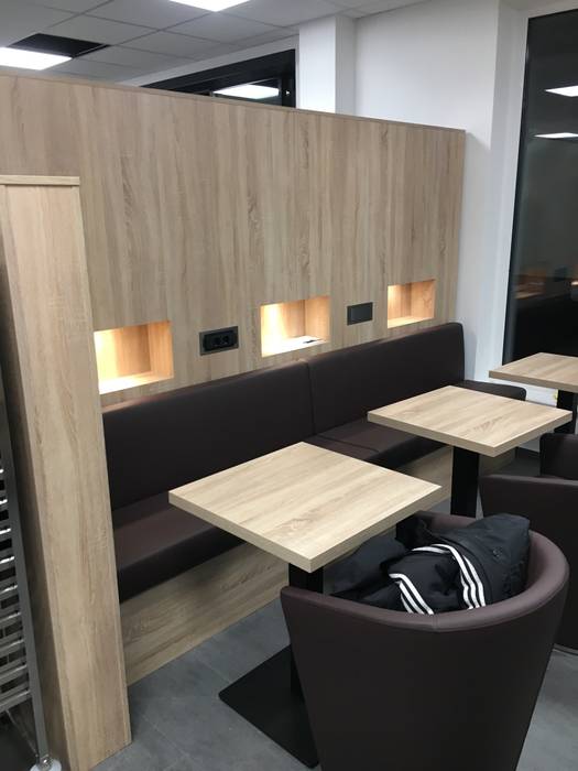 By Reinhardt Ladenbau Gmbh Industrial Homify