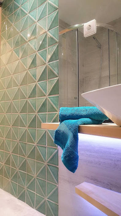 Baños modernos de C evolutio Lda Moderno