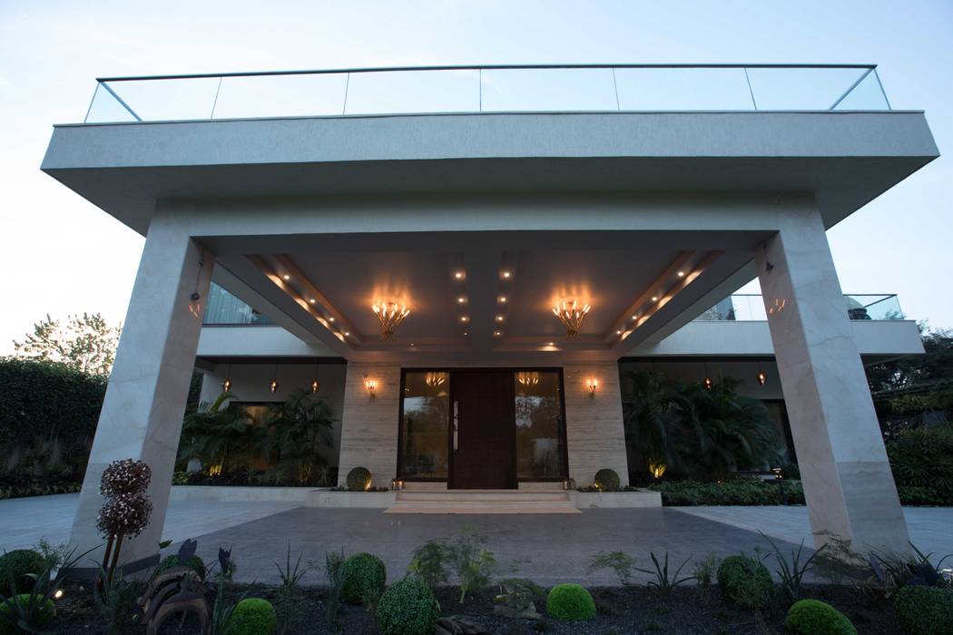 Luxurious Home Lighting Project in Delhi Jainsons Emporio Modern style bedroom Copper/Bronze/Brass outdoor lighting,Lighting