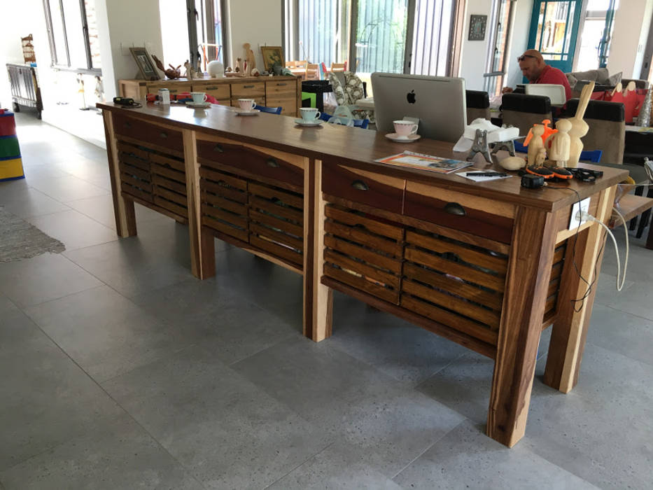 Kitchen breakfast island Nick and Nelly Kitchens Kitchen units Wood Wood effect breakfast island,kitchen island,island