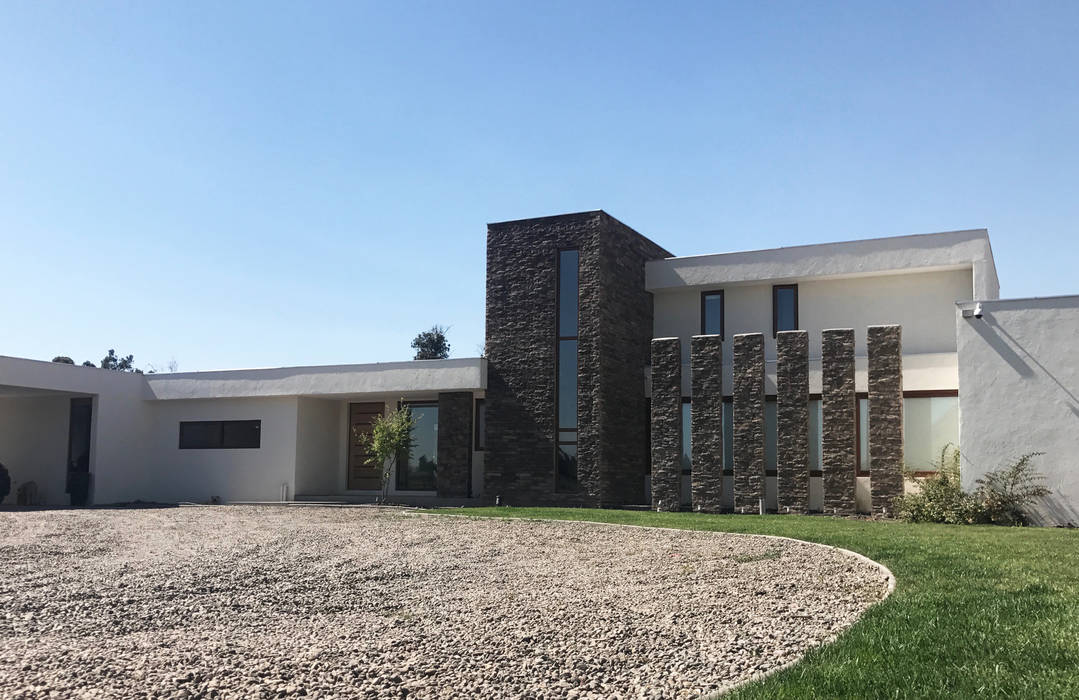 Casa Nogales - Chicureo proyecto arquitek Casas unifamiliares Aglomerado casa,panel sip