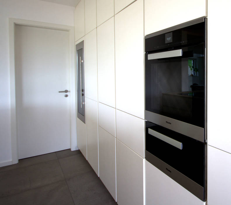 Küche in weißlack matt inkl. miele backofen, wärmeschublade ... Küche in weißlack matt inkl. miele backofen, wärmeschublade ...