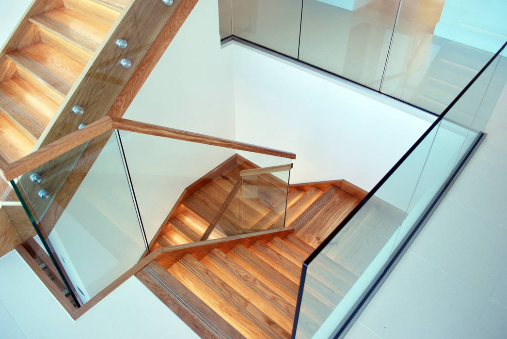 Family Home in Swanage, Dorset, David James Architects & Partners Ltd David James Architects & Partners Ltd درج staircase