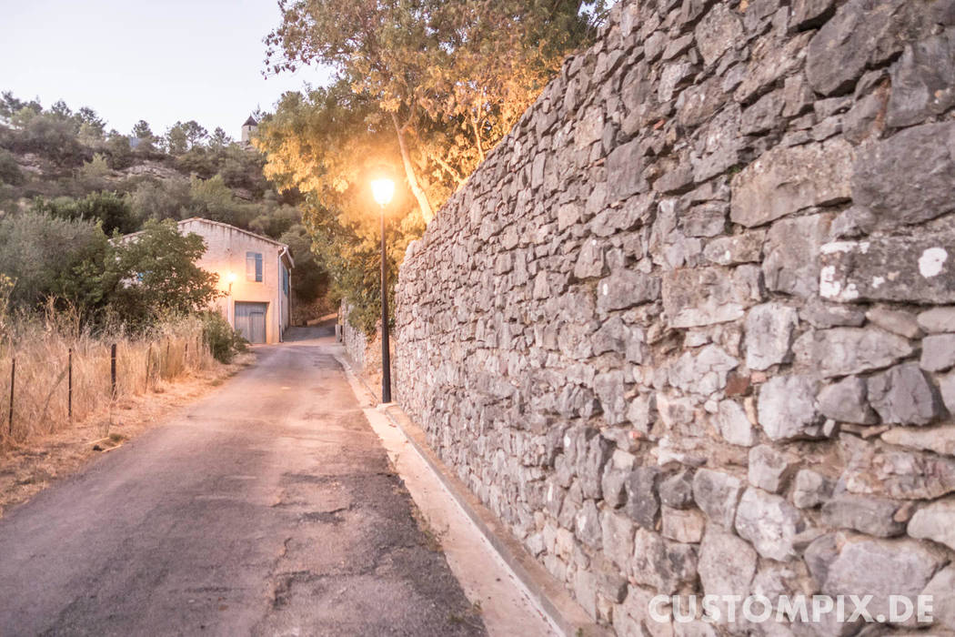 La Pays De Mediteranée - Natural Living, Custompix.de Photography by André Becker Custompix.de Photography by André Becker مساحات تجارية حجر رملي معارض سيارات