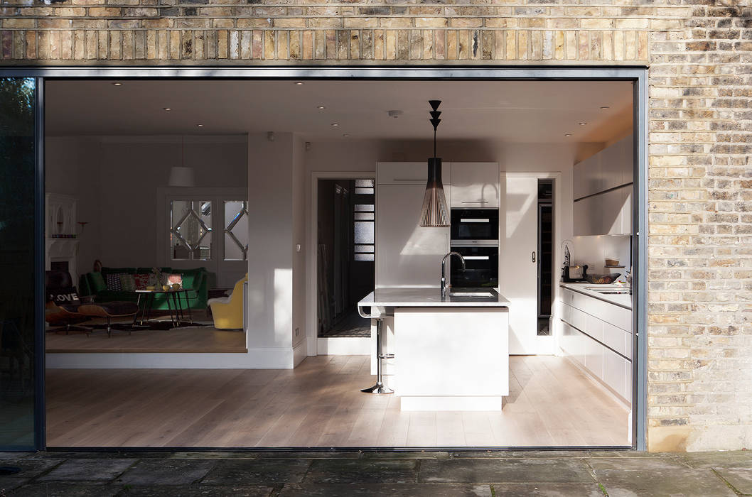 Style It Dark, Moxy & Co Studio Moxy & Co Studio Built-in kitchens