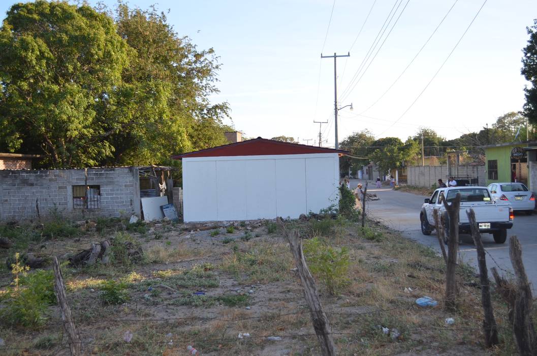 Vivienda Comitancillo, Variable Arquitectura Variable Arquitectura Commercial spaces Reinforced concrete Bars & clubs