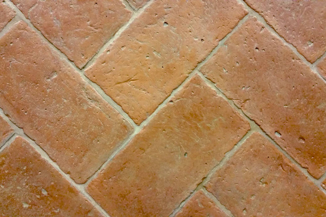 Handcrafted terracotta: product of passion - handcrafted terracotta floor tiling, Terrecotte Europe Terrecotte Europe Espacios comerciales Azulejos Salas de eventos