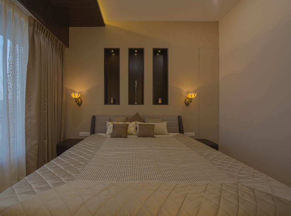 Mr. Shah's Residence : To create a Luxurious Lifestyle Design, Banaji & Associates Banaji & Associates Modern style bedroom