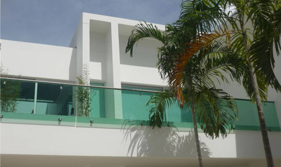 Casa Vega aruachan, mínimal arquitectura mínimal arquitectura Casas de estilo minimalista