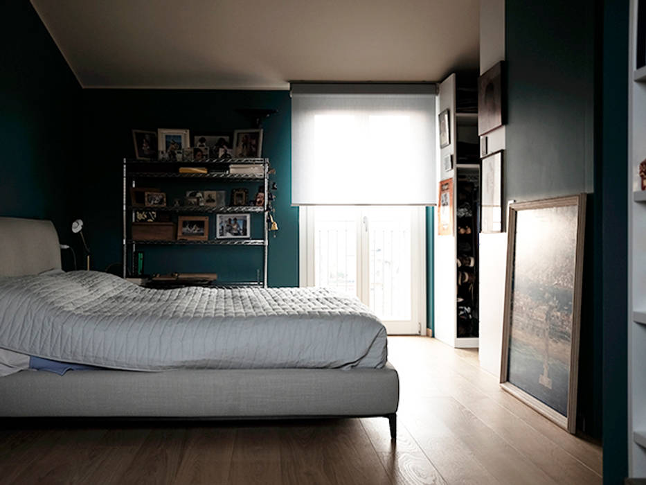 Ristrutturazione Sottotetto, studionove architettura studionove architettura Modern style bedroom Wood Wood effect