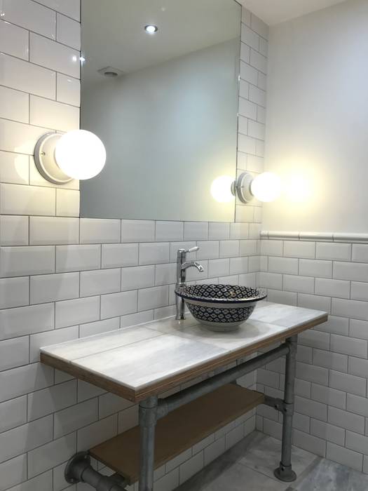 Southolm Street, Wandsworth, London, Zebra Property Group Zebra Property Group Classic style bathroom