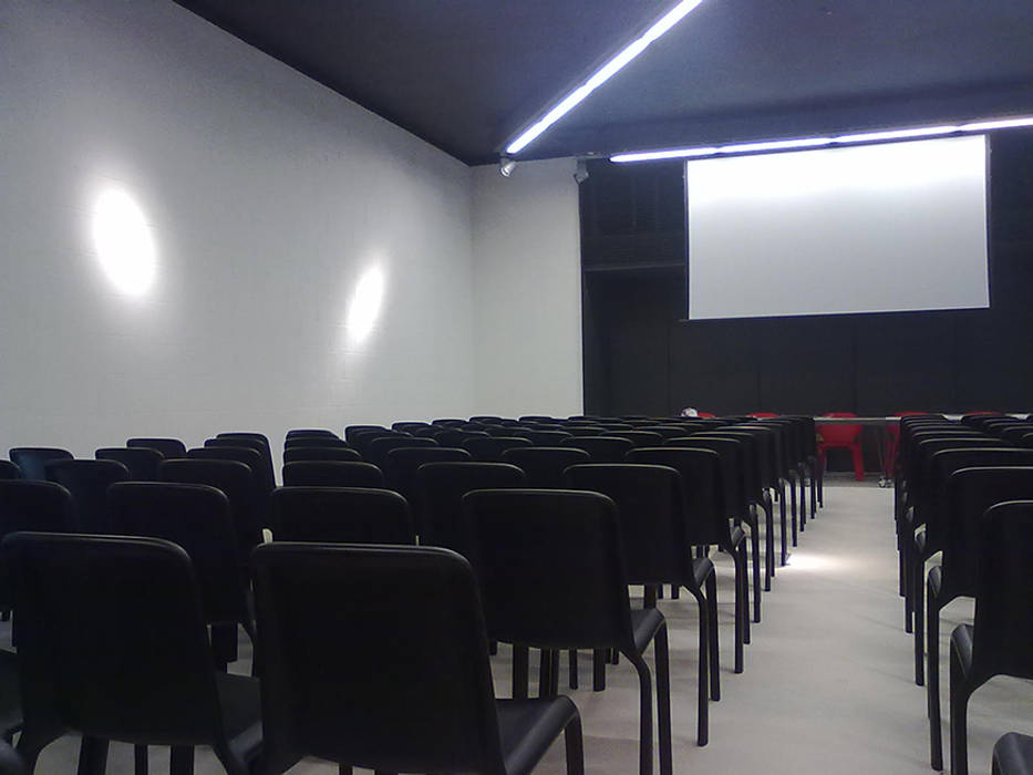 SALA POLIVALENTE, STUDIOTALENT srl STUDIOTALENT srl أجهزة إلكترونية