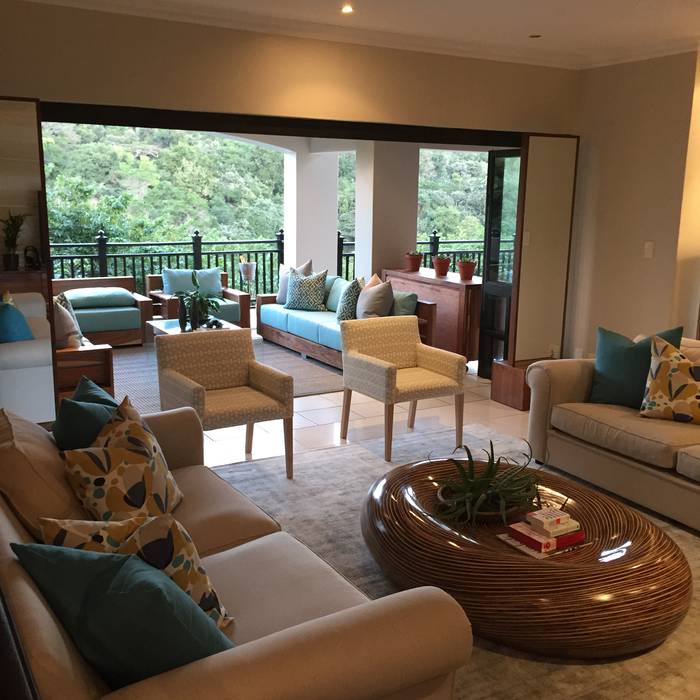 Decorating the Zimbali Residence in Ballito homify Living room Sofas & armchairs