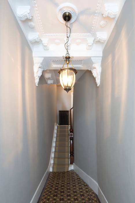 Entrance Hall A2studio Modern corridor, hallway & stairs hallway,stairs,pendant light