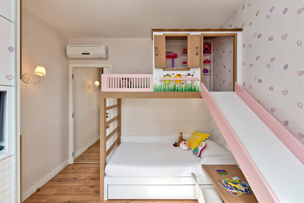 Quarto infantil com escorregador, Espaço do Traço arquitetura Espaço do Traço arquitetura غرفة نوم بنات