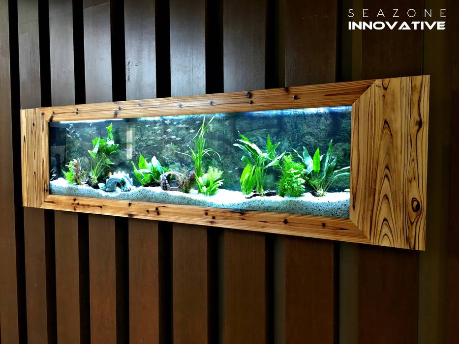 Wall Mounted Aquarium - Wooden Frame 7 feet homify Commercial spaces Commercial Spaces