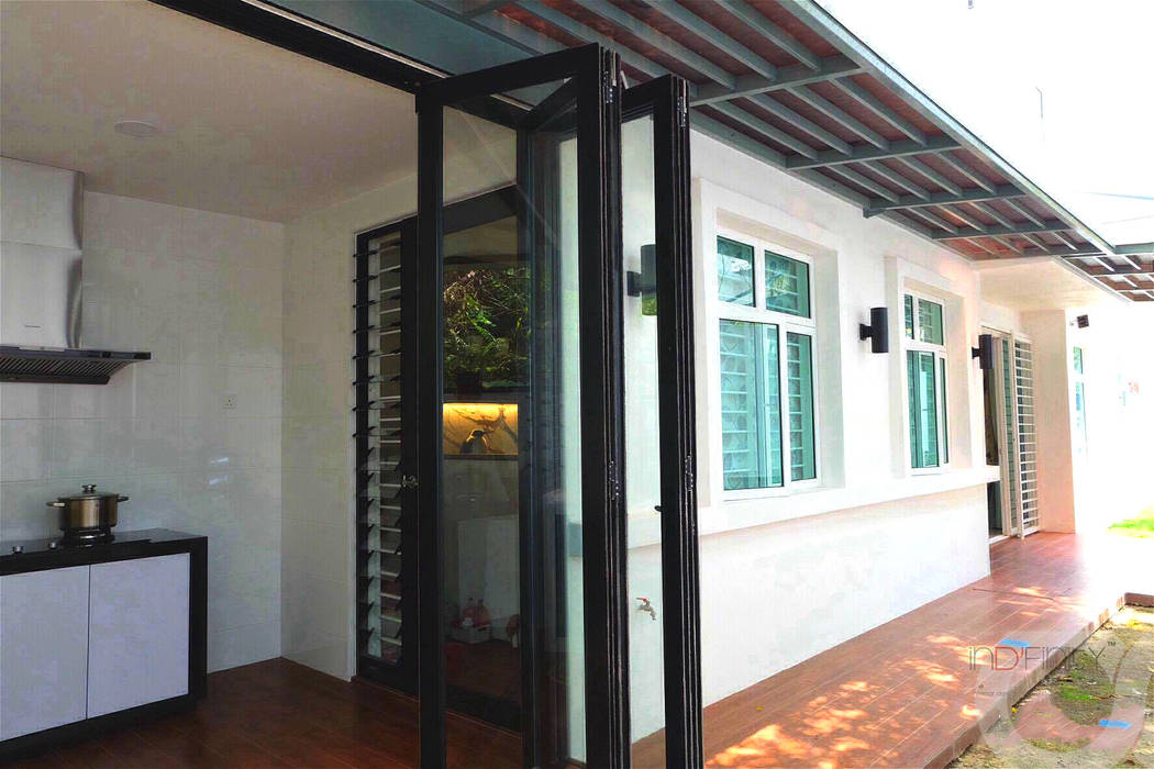 Contemporary Tropical . 3 Story Semi-D, inDfinity Design (M) SDN BHD inDfinity Design (M) SDN BHD Tropische Küchen