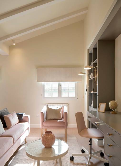 Reforma integral de vivienda, Sube Interiorismo Sube Interiorismo Classic style study/office Pink