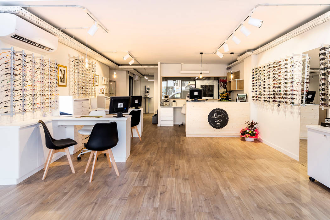 Diseño Optica Llevot , BCN Feng Shui BCN Feng Shui مساحات تجارية مكاتب ومحلات