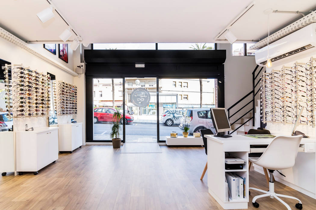 Diseño Optica Llevot , BCN Feng Shui BCN Feng Shui Commercial spaces Offices & stores