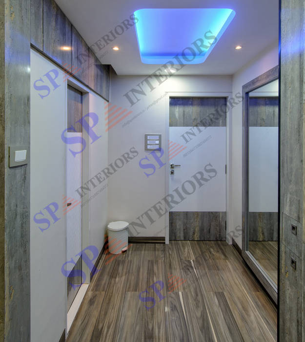 Mr.Chokshi, SP INTERIORS SP INTERIORS Modern corridor, hallway & stairs