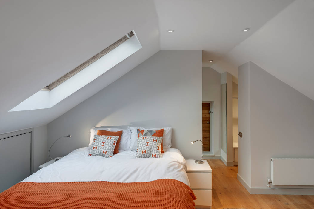 The Milking Parlour Barn at West Yard Farm, VESP Architects VESP Architects Country style bedroom