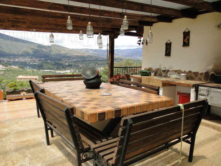 Casa De Campo El Cucharal, Pro Escala Arquitectos SAS Pro Escala Arquitectos SAS Dining room