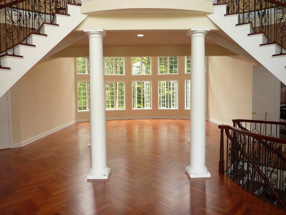 Mahogany Floors, Shine Star Flooring Shine Star Flooring Classic style corridor, hallway and stairs