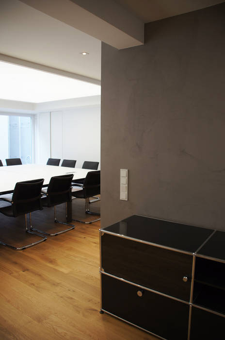 Biuro w Niemczech, Bautech Sp. Z O.O. Bautech Sp. Z O.O. Modern office buildings Concrete Grey