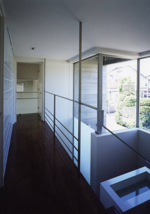 ひばりが丘、ギャラリーを意識した住まい、杉板化粧型枠コンクリート打ち放し外壁, JWA，Jun Watanabe & Associates JWA，Jun Watanabe & Associates Stairs