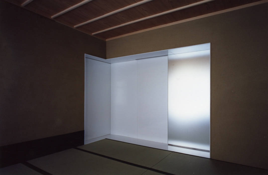 ひばりが丘、ギャラリーを意識した住まい、杉板化粧型枠コンクリート打ち放し外壁, JWA，Jun Watanabe & Associates JWA，Jun Watanabe & Associates Modern Media Room