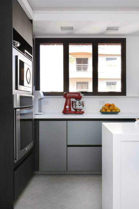 Apto Moema - Cozinha, Start Arquitetura Start Arquitetura Kitchen units