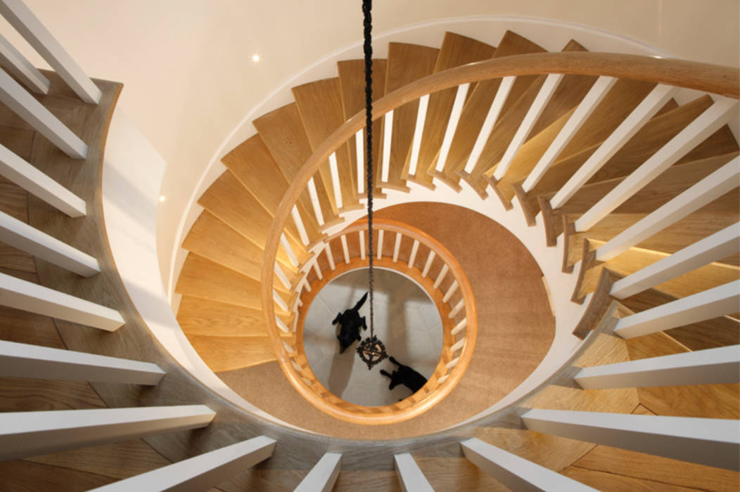 Private residence, Hampshire, Claire Spellman Lighting Design Claire Spellman Lighting Design Stairs