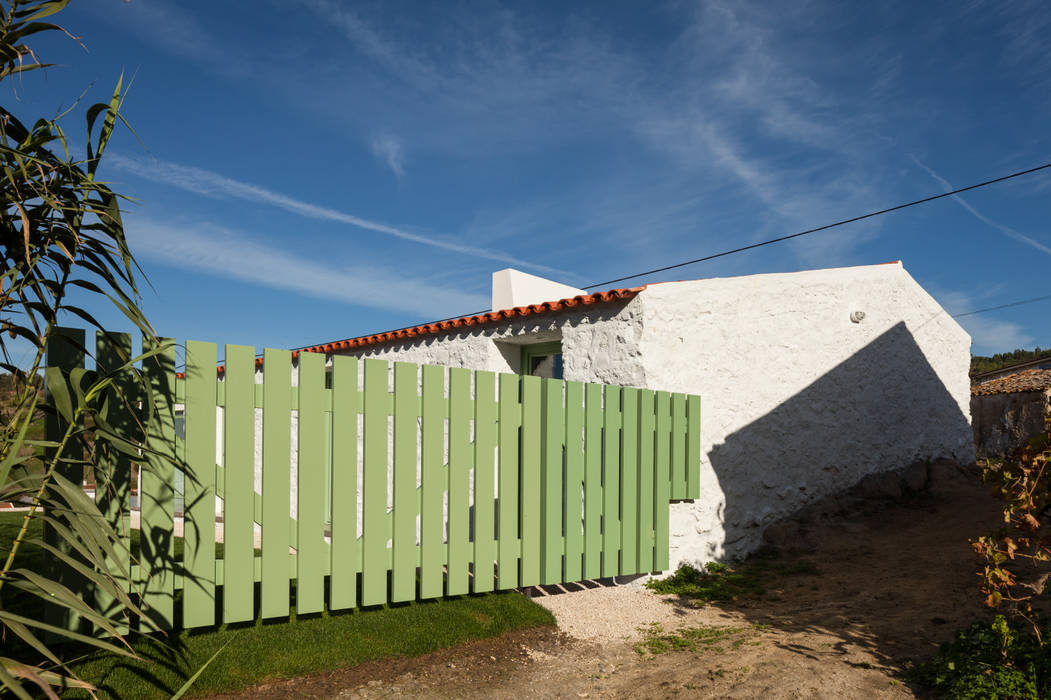 Casa Chanca, Manuel Tojal Architects Manuel Tojal Architects Walls