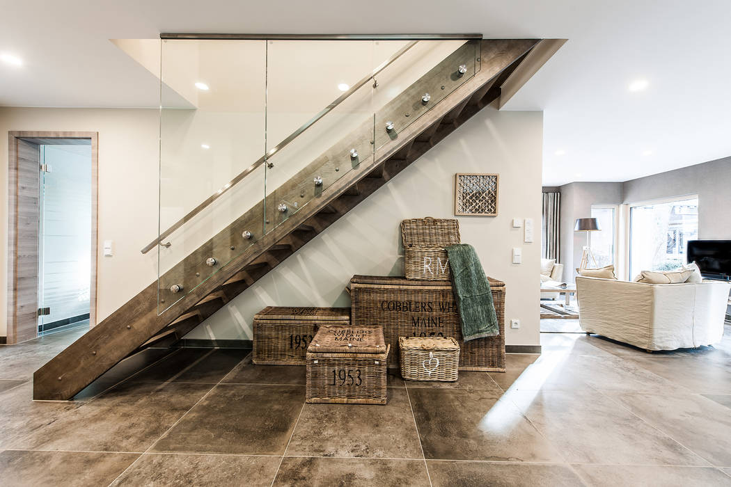 Medley 3 0 Eine Gerade Treppe Mit Glasgelander Von Fingerhaus