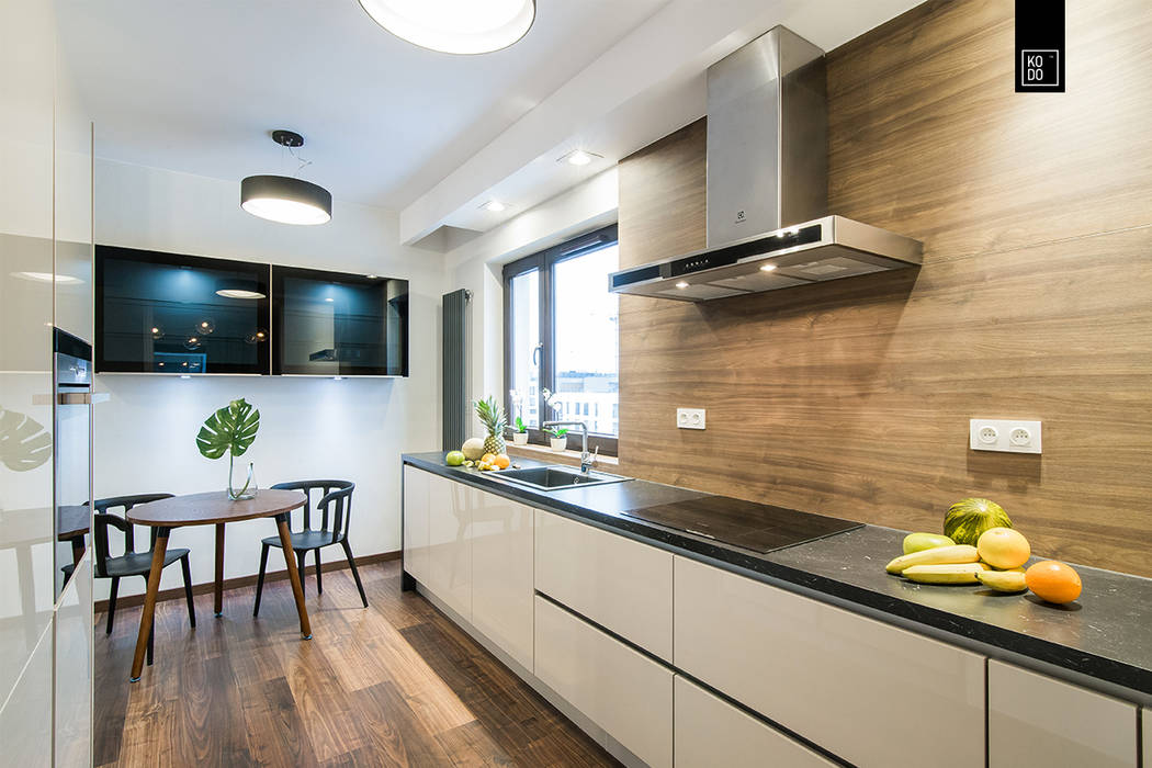 Apartament Kolonialny, KODO projekty i realizacje wnętrz KODO projekty i realizacje wnętrz Cocinas de estilo colonial