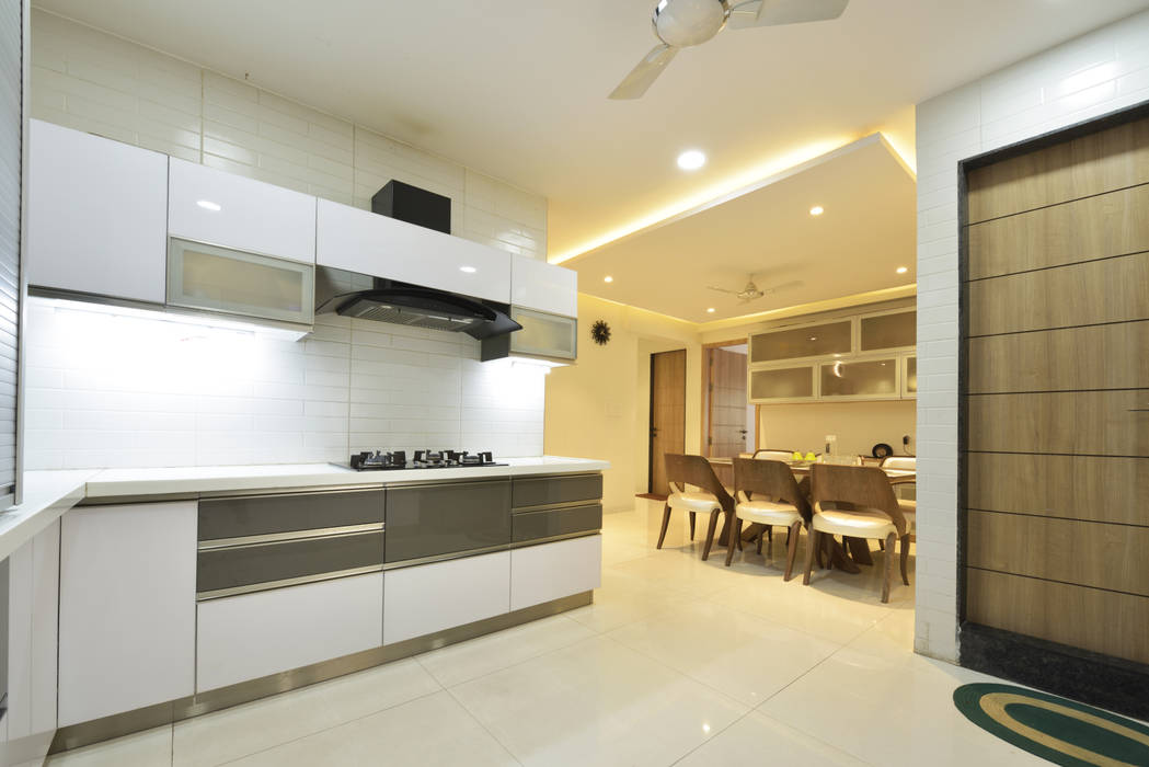 Mr. Shekhar Bedare's Residence, GREEN HAT STUDIO PVT LTD GREEN HAT STUDIO PVT LTD Éléments de cuisine MDF