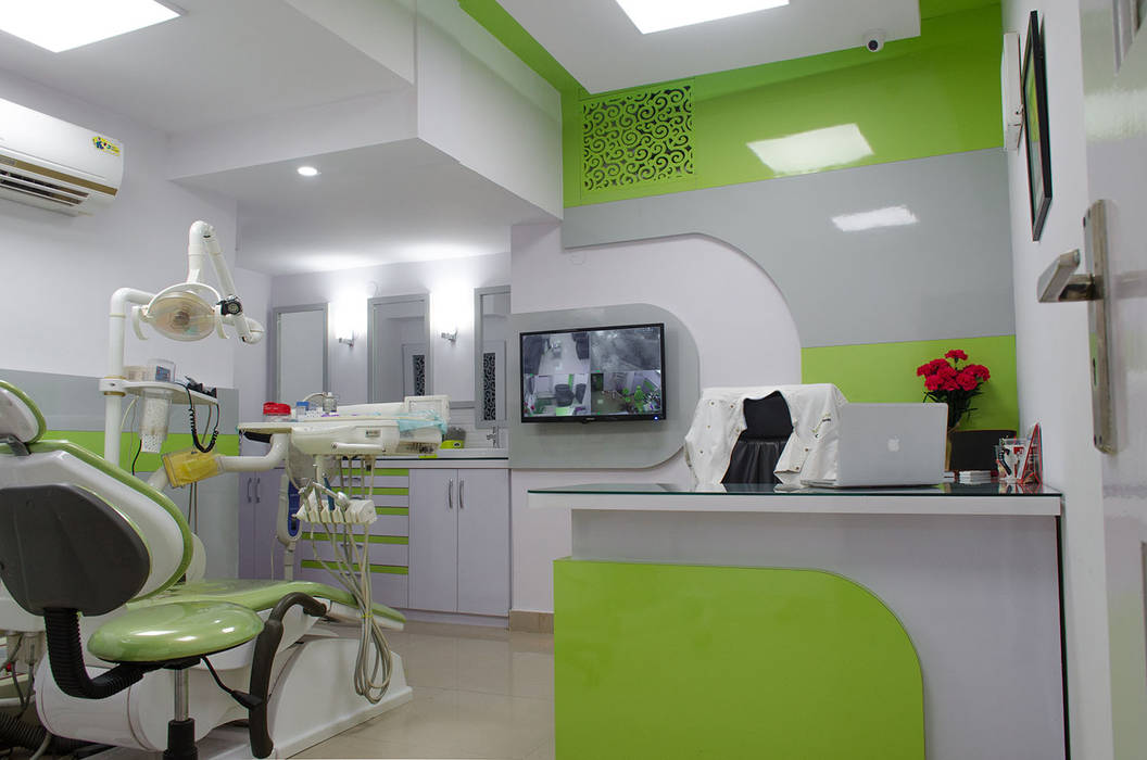 Home office for dentist Varun Seth Modern study/office Engineered Wood Transparent Building,Property,Furniture,Computer desk,Green,Chair,Desk,Lighting,Interior design,Cabinetry