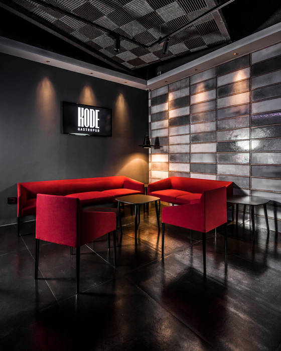 Bar-Kode Gastropub , Design Group Latinamerica Design Group Latinamerica Modern Living Room Sofas & armchairs