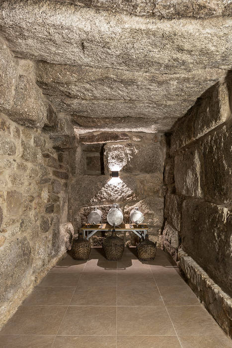 Casa na aldeia, Estúdio AMATAM Estúdio AMATAM Weinkeller im Landhausstil