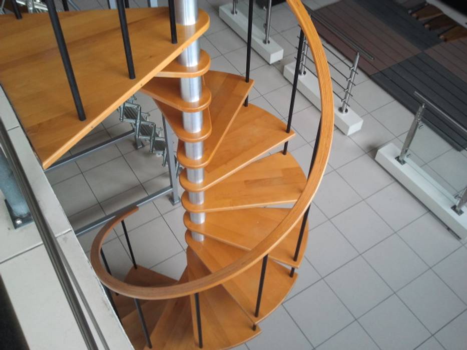 Escalera en caracol modelo OSAKA HELIKA Scale Escaleras escalera caracol