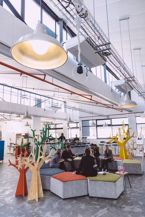 A Great Place to Work: Google Pop-Up Office, Hello Charlie Hello Charlie Комерційні приміщення Офісні приміщення та магазини