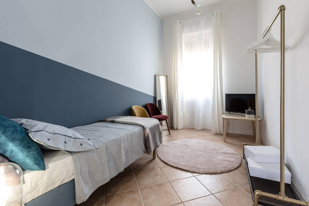 Casa MS.2: Intervento di Relooking in un appartamento a Milano, Architrek Architrek Modern Bedroom