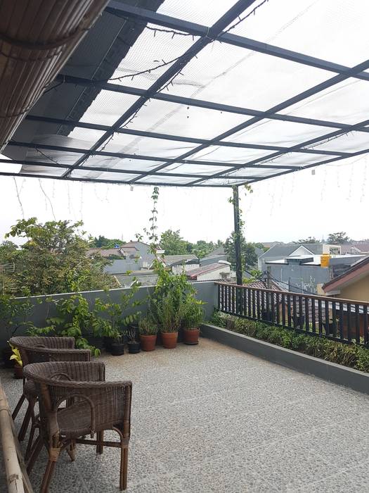 Area Terbukai Rooftop homify Balkon, Beranda & Teras Modern