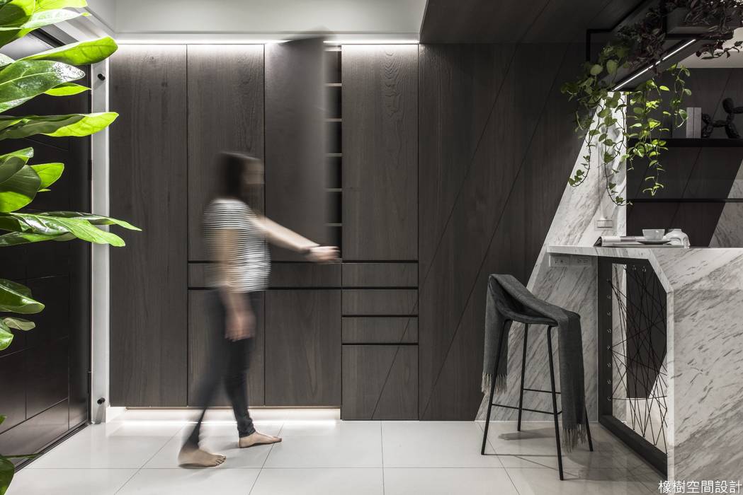 高雄 郭宅, 橡樹設計Oak Design 橡樹設計Oak Design 現代風玄關、走廊與階梯