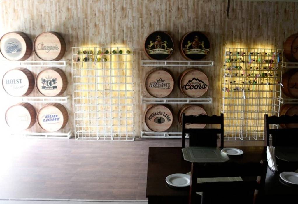 Bottles & Barrels, Incense interior exterior pvt Ltd. Incense interior exterior pvt Ltd. 商业空间 飯店