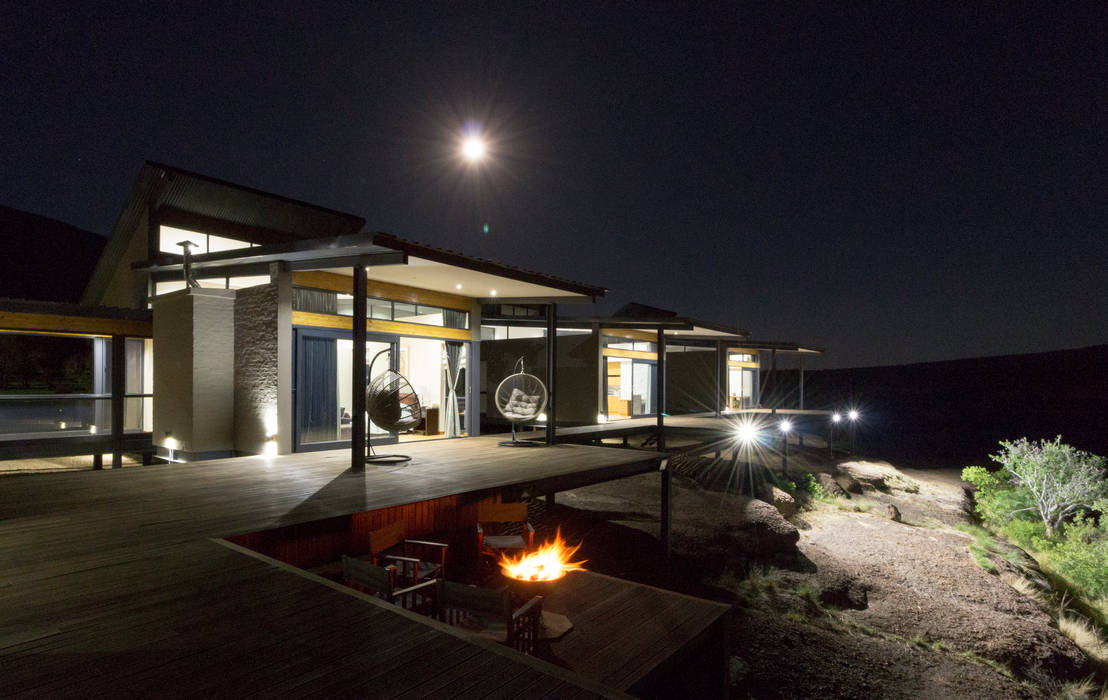 Fire pit Hugo Hamity Architects Modern houses steel roof,fire pit,wooden deck,terrace,terraces