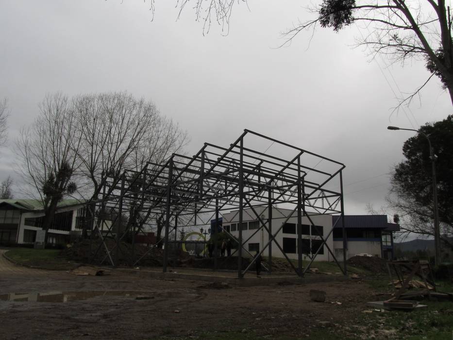 proceso constructivo Viga Arqutiectos Bodegas de estilo industrial Hierro/Acero