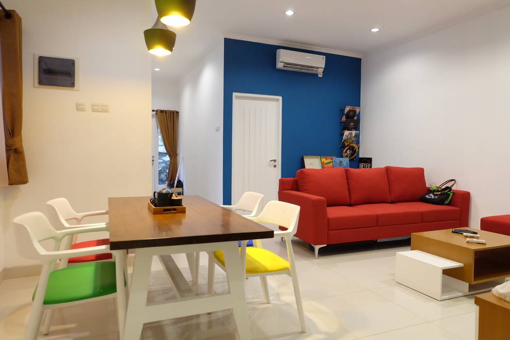 Ruang Tamu homify Ruang Keluarga Modern Kayu Wood effect Sofas & armchairs